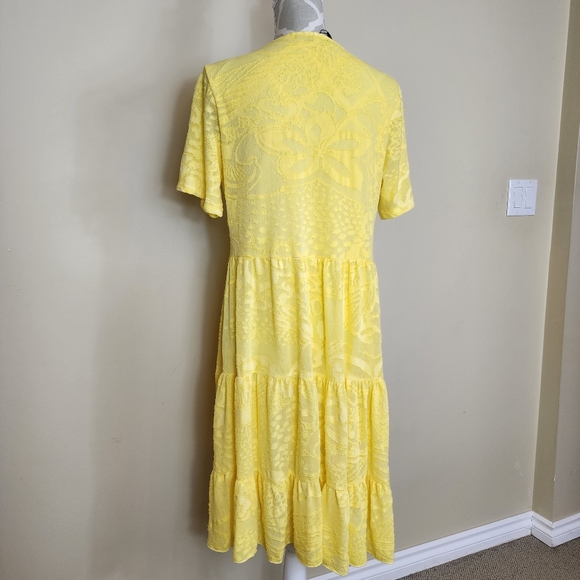 NEW Cativa Vibrant Yellow Tiered Dress Lace Floral Size Small Romantic Babydoll - Picture 4 of 16